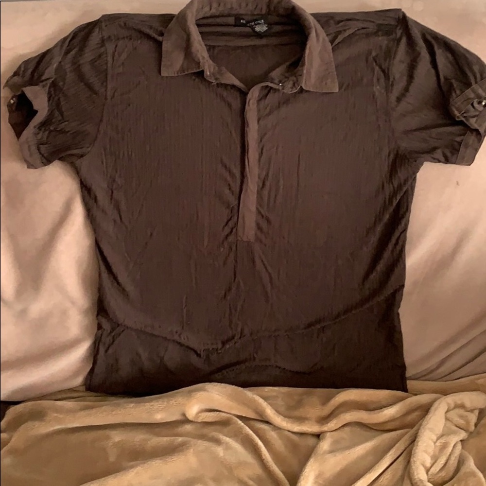 Brown Polo with zipper in front
